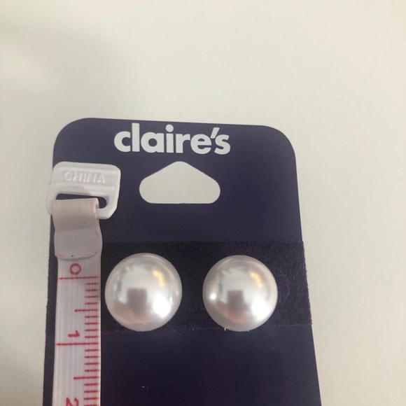 Claire's Sterling Silver White Pearl Stud Earrings - Picture 2 of 4